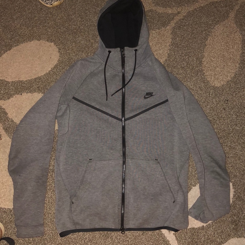 Nike tech fleece windrunner
